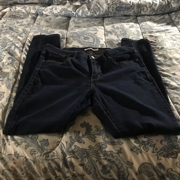 Levi jeans - Picture 2 of 3